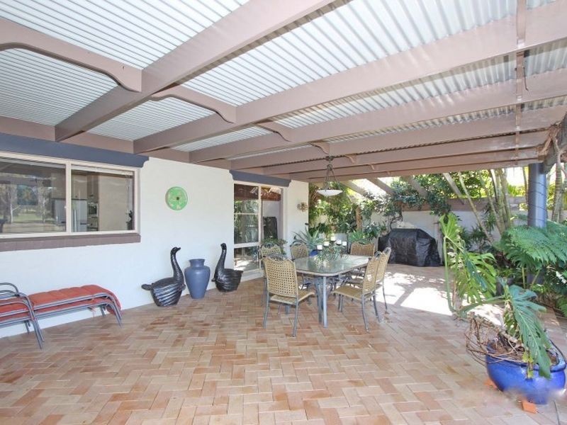 22 Cook Drive, South West Rocks NSW 2431