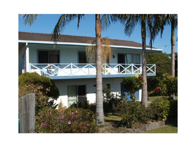 13 Currawong Crescent, South West Rocks NSW 2431