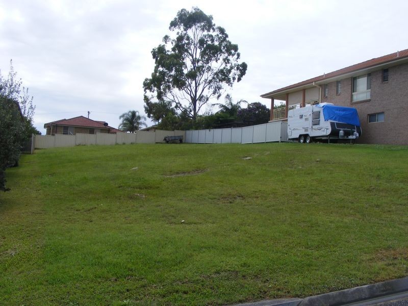 13 Rafferty Crescent, South West Rocks NSW 2431