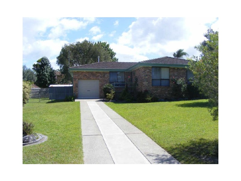 6 Albert Harrower Crescent, South West Rocks NSW 2431