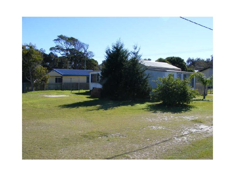 7 Vine Street, Hat Head NSW 2440