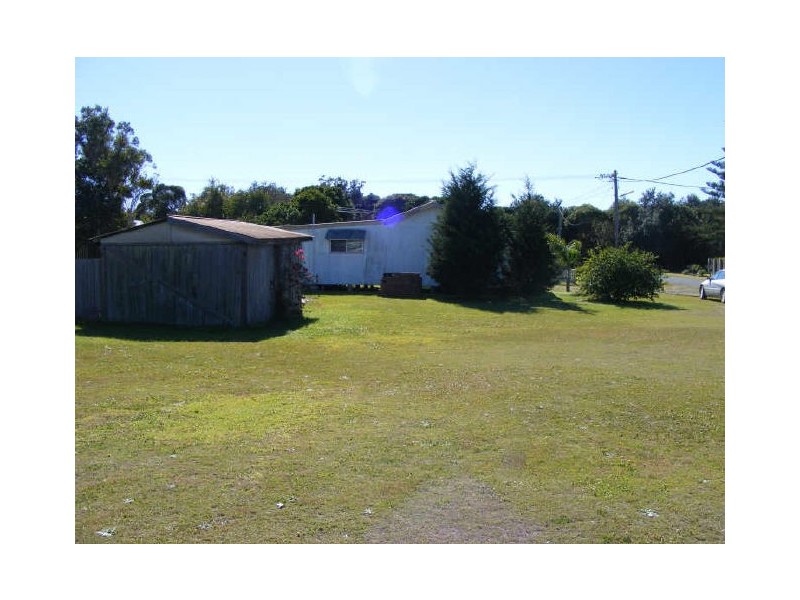 7 Vine Street, Hat Head NSW 2440