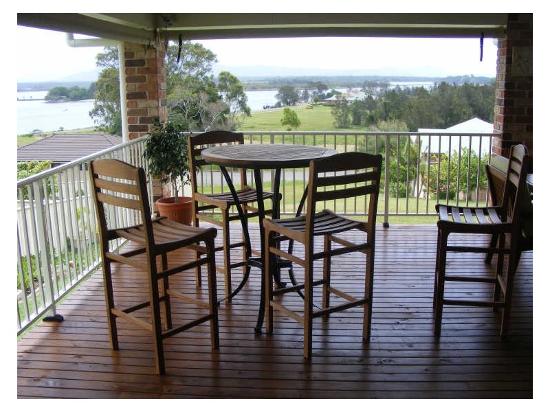 18 Grandview Place, South West Rocks NSW 2431