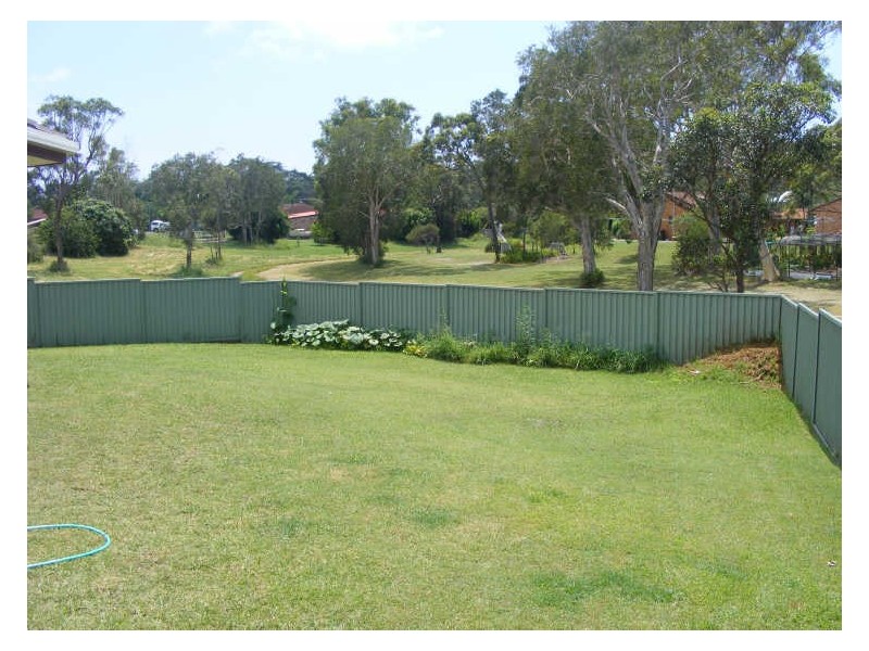 8 Colonial Circuit, South West Rocks NSW 2431