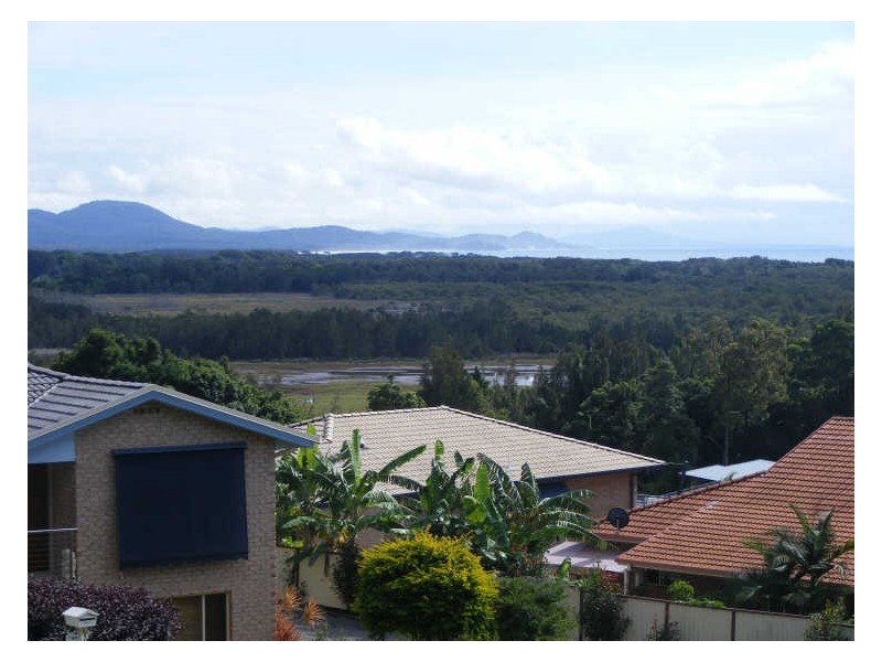 4 Salmon Circuit, South West Rocks NSW 2431