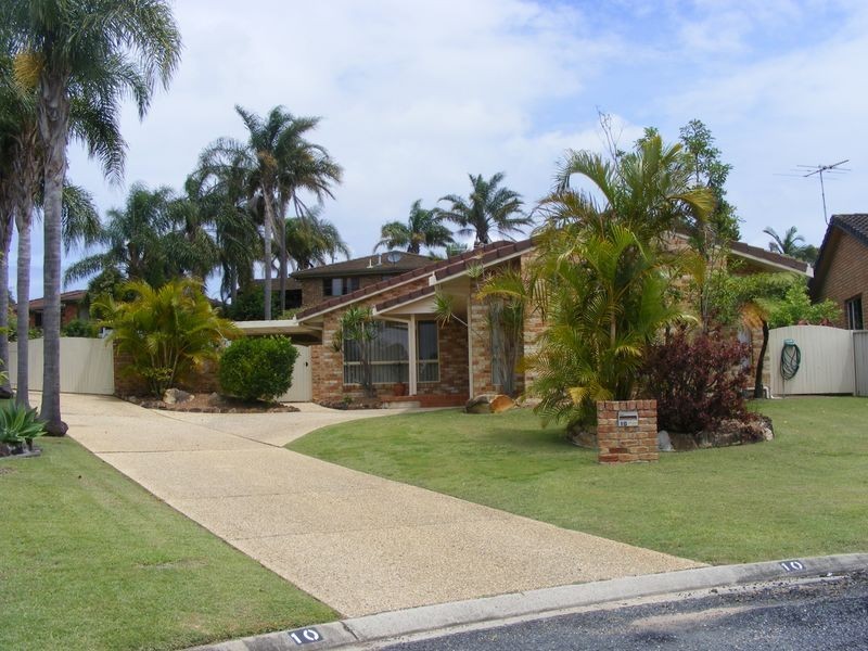 10 Palm Court, South West Rocks NSW 2431