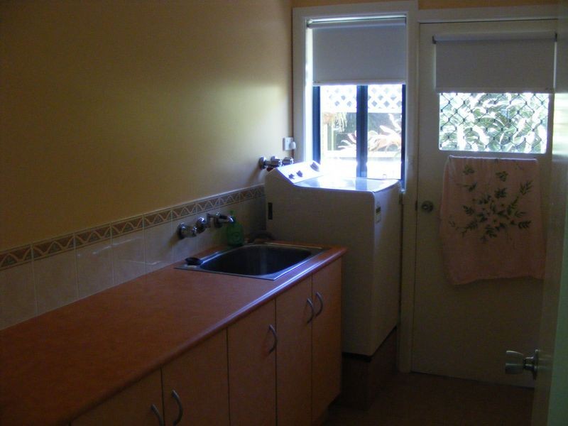 16 Athol Elliott Place, South West Rocks NSW 2431