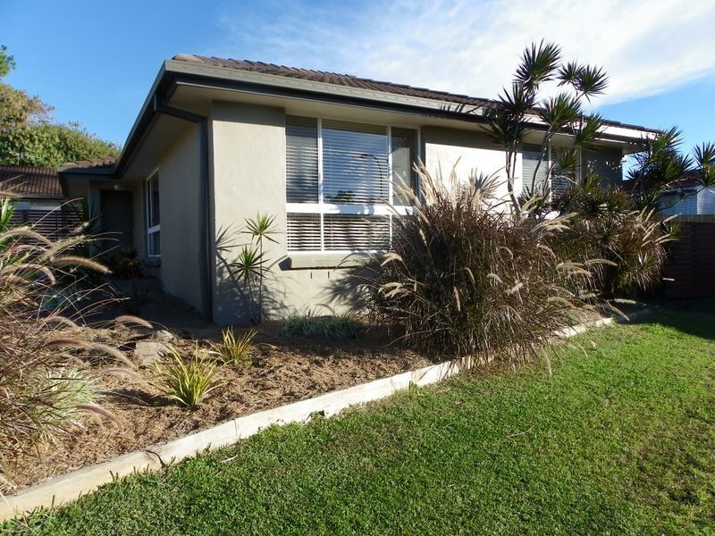 1/8 Albert Harrower Cr, South West Rocks NSW 2431