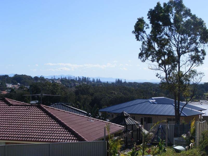 27 Dennis Crescent, South West Rocks NSW 2431