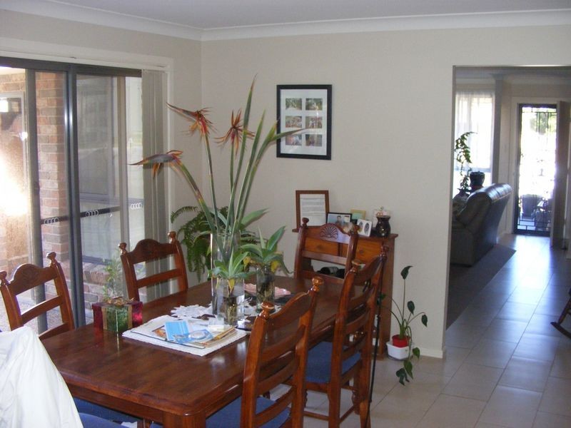 24 Steve Eagleton Dr, South West Rocks NSW 2431