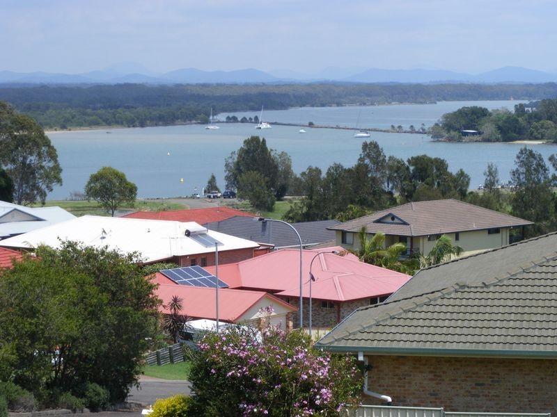 9 Salmon Circuit, South West Rocks NSW 2431