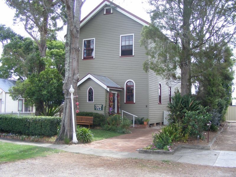 8 Kinchela Street, Gladstone NSW 2440
