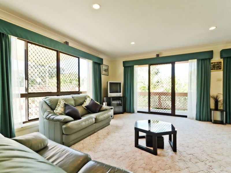 8 Hutcehson Street, Hat Head NSW 2440