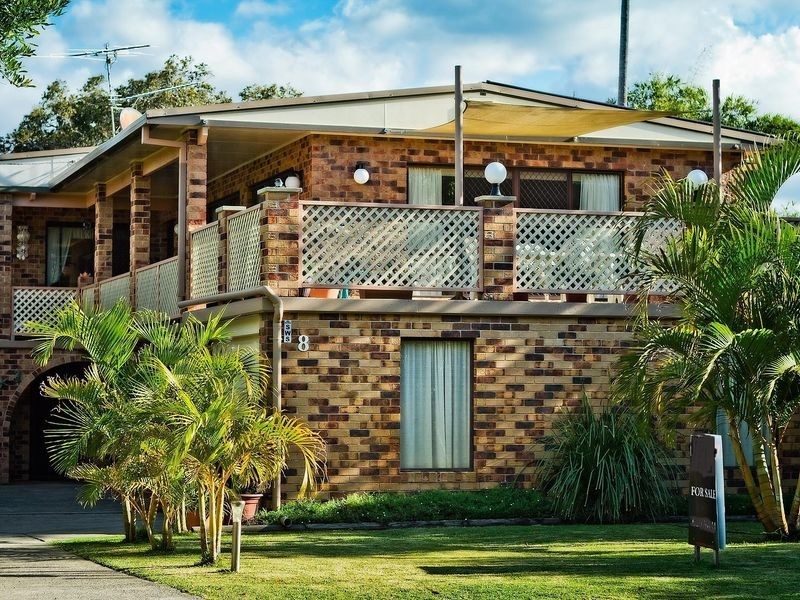 8 Hutcehson Street, Hat Head NSW 2440