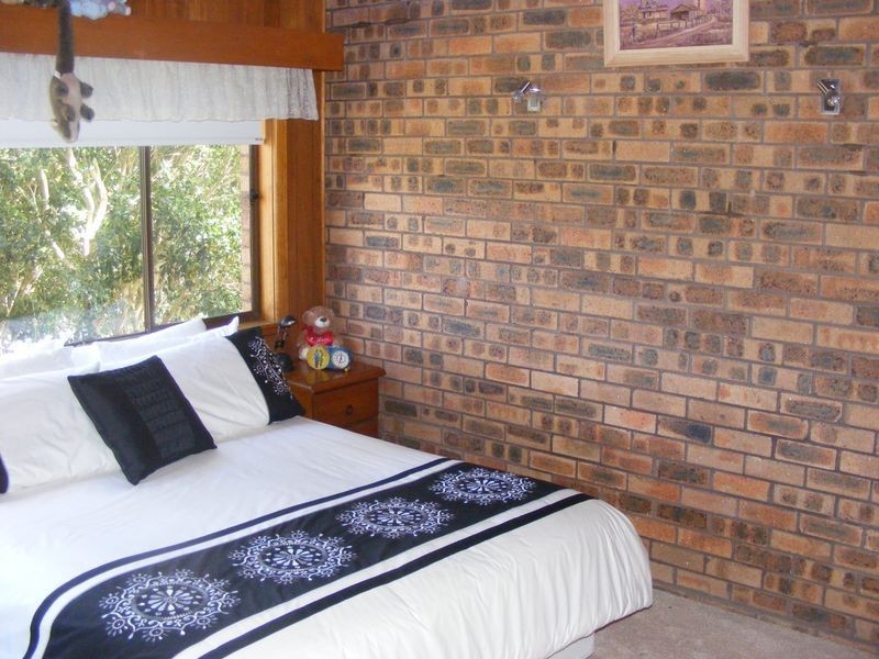 5 Emmanuel Crescent, South West Rocks NSW 2431