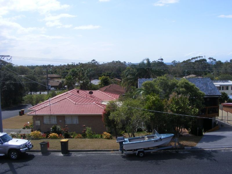 5 Emmanuel Crescent, South West Rocks NSW 2431