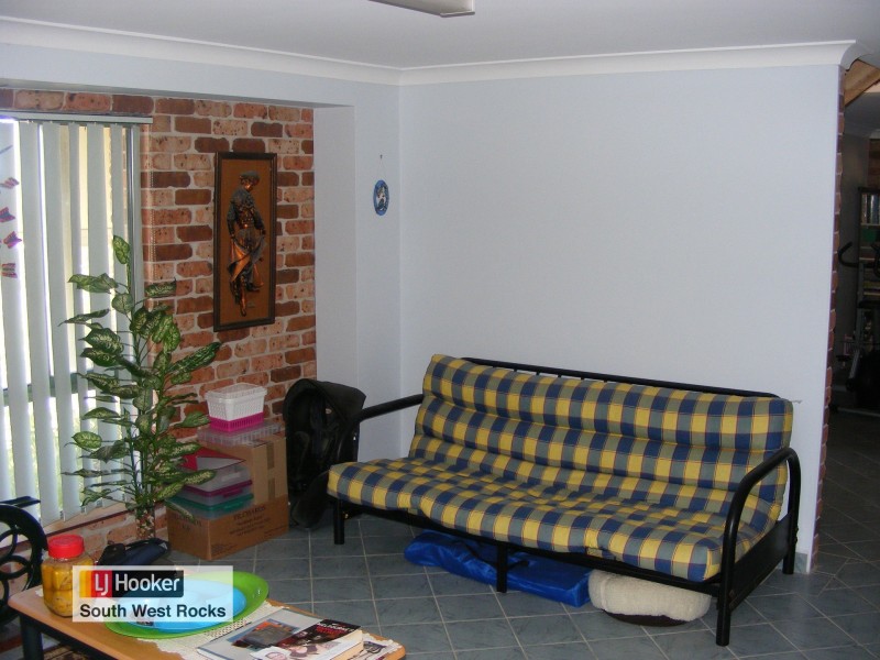 11 Dolphin Crescent, South West Rocks NSW 2431