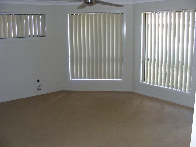 26 Steve Eagleton Dr, South West Rocks NSW 2431