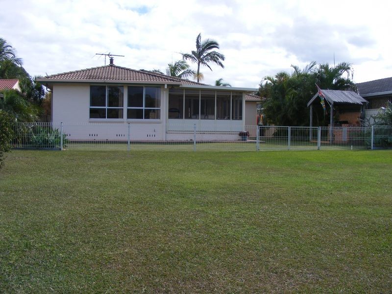 14 Oxley Place, South West Rocks NSW 2431