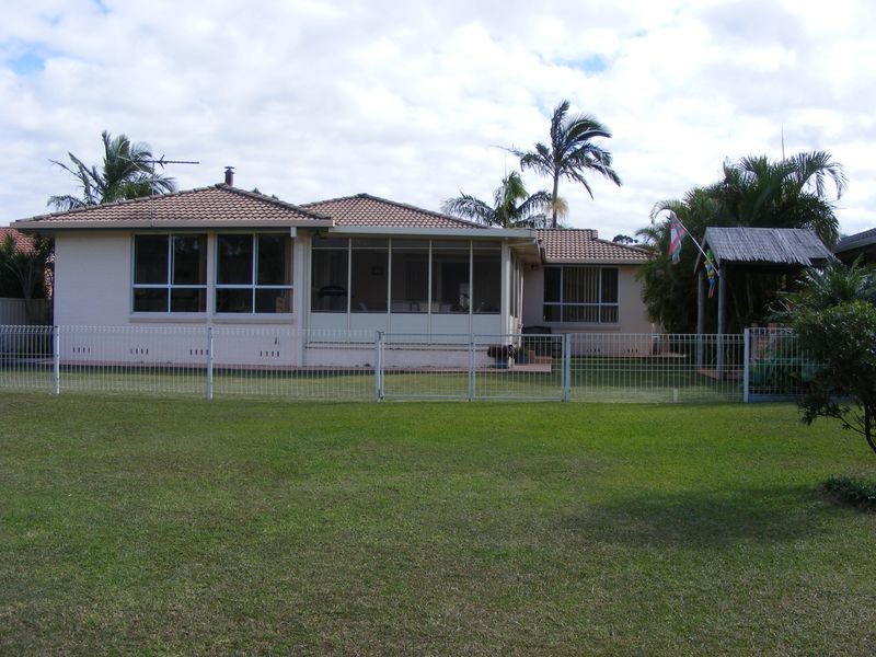 14 Oxley Place, South West Rocks NSW 2431