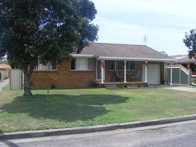 11 Michael Place, South West Rocks NSW 2431