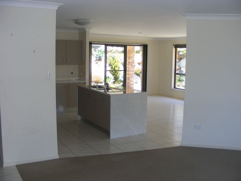 18 Steve Eagleton Dr, South West Rocks NSW 2431