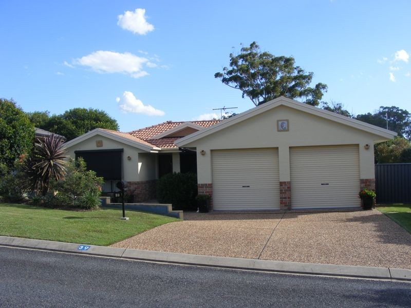 39 Dennis Cr, South West Rocks NSW 2431
