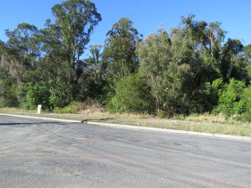 60 Lindsay Noonan Dr, South West Rocks NSW 2431