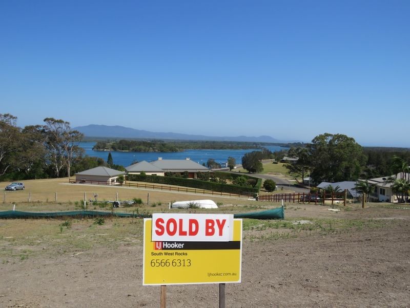 Lot 2/82 New Entrance Road, South West Rocks NSW 2431