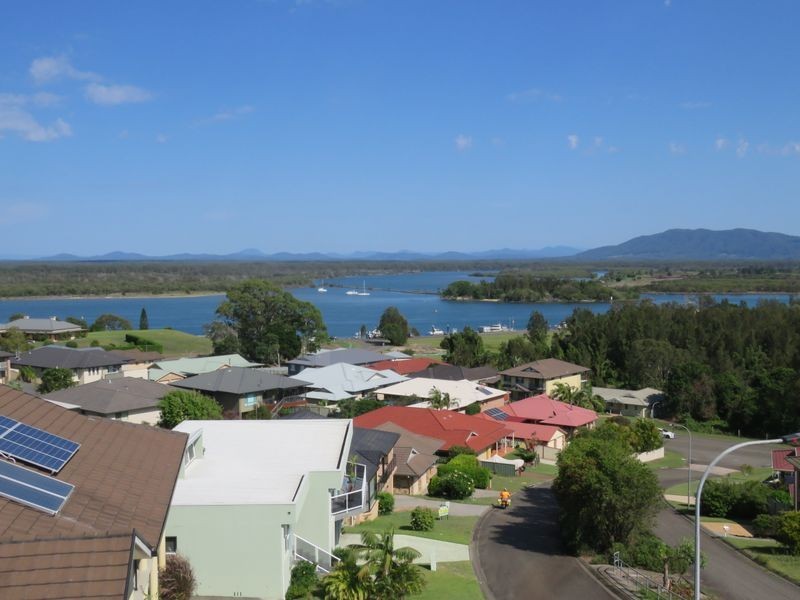 14 Salmon Circuit, South West Rocks NSW 2431