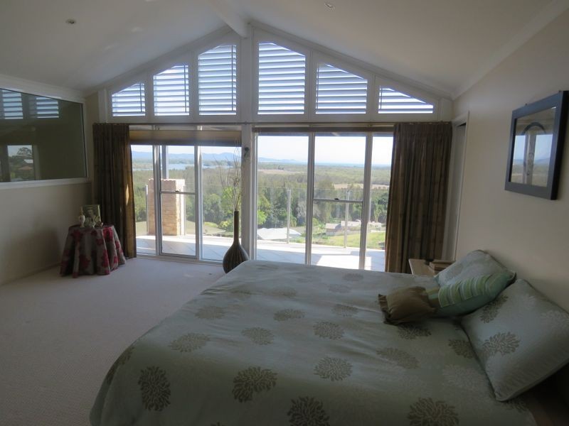 14 Salmon Circuit, South West Rocks NSW 2431