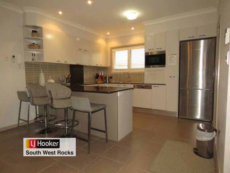 3/16 Paragon Avenue, South West Rocks NSW 2431