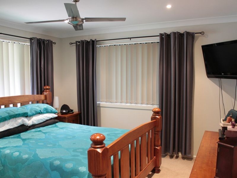 26 Steve Eagleton Dr, South West Rocks NSW 2431