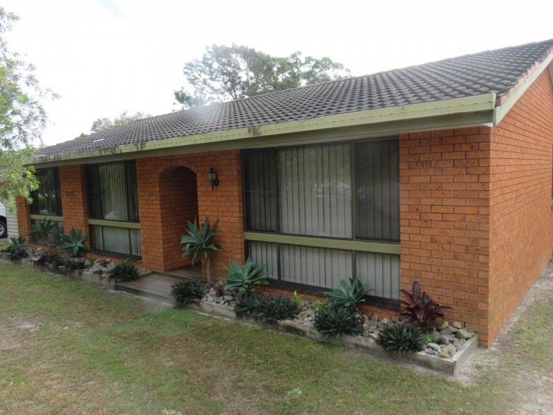 84 Phillip Dr, South West Rocks NSW 2431