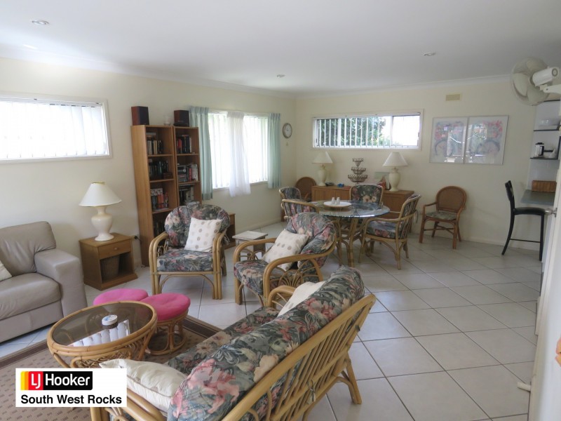 1/3 Landsborough Street, South West Rocks NSW 2431