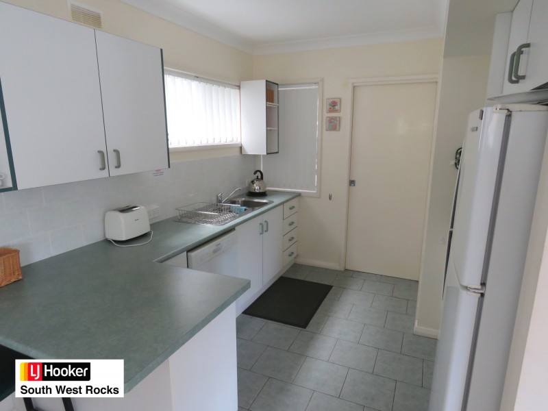 1/3 Landsborough Street, South West Rocks NSW 2431