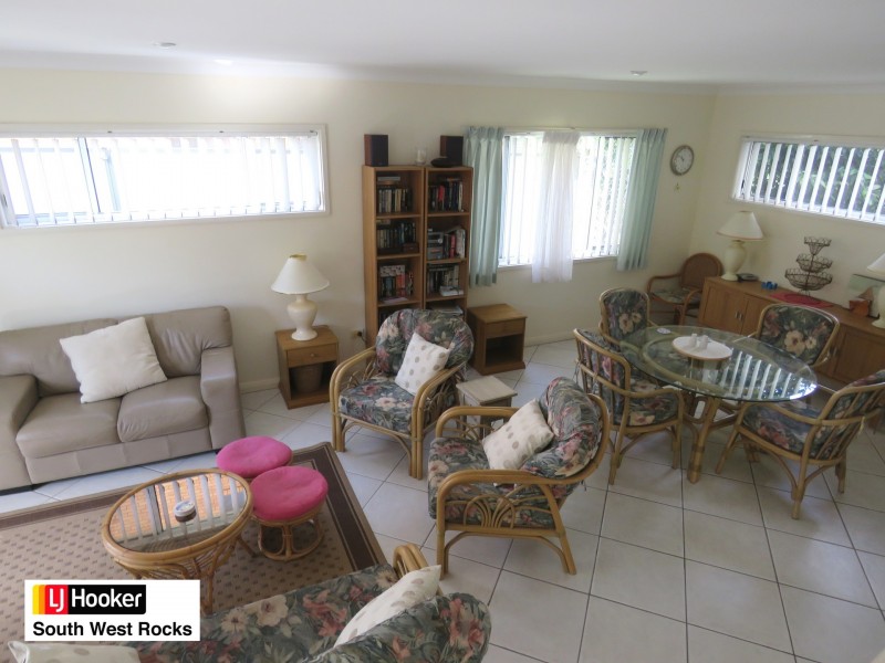 1/3 Landsborough Street, South West Rocks NSW 2431