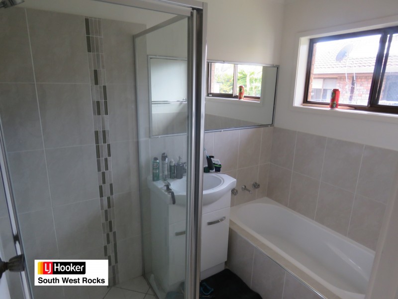 1 & 2/10 Frank Cooper Street, South West Rocks NSW 2431