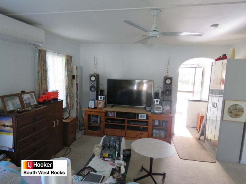 Unit 1 & Unit 2/27 Arthur Street, South West Rocks NSW 2431