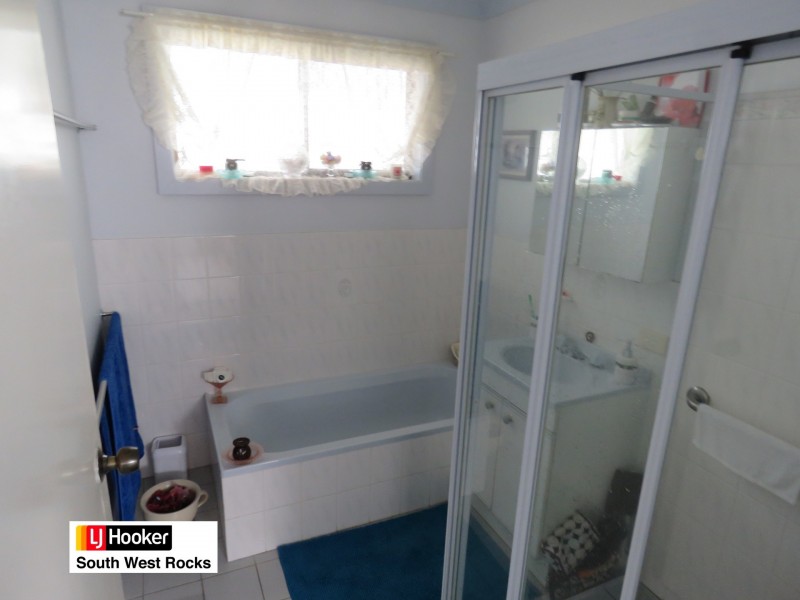 Unit 1 & Unit 2/27 Arthur Street, South West Rocks NSW 2431