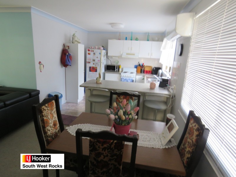 Unit 1 & Unit 2/27 Arthur Street, South West Rocks NSW 2431