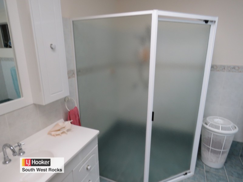 4 Bruce Field Street, South West Rocks NSW 2431