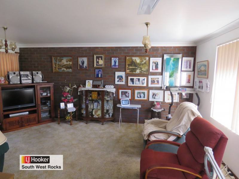 4 Bruce Field Street, South West Rocks NSW 2431
