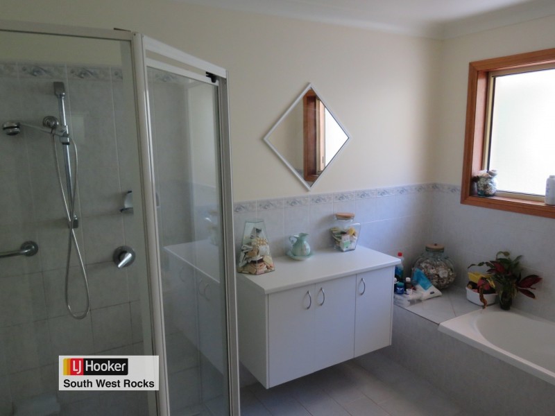 4 Carri Street, Arakoon NSW 2431
