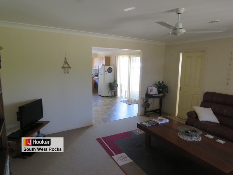 21 Herbert Appleby Circuit, South West Rocks NSW 2431