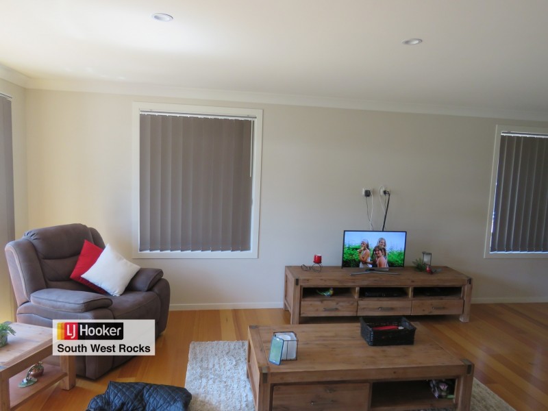 12 Yulgilbar Place, South West Rocks NSW 2431