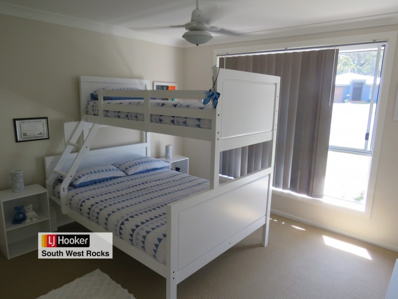 12 Yulgilbar Place, South West Rocks NSW 2431