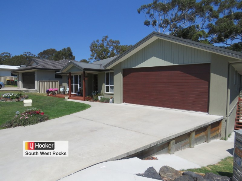 12 Yulgilbar Place, South West Rocks NSW 2431