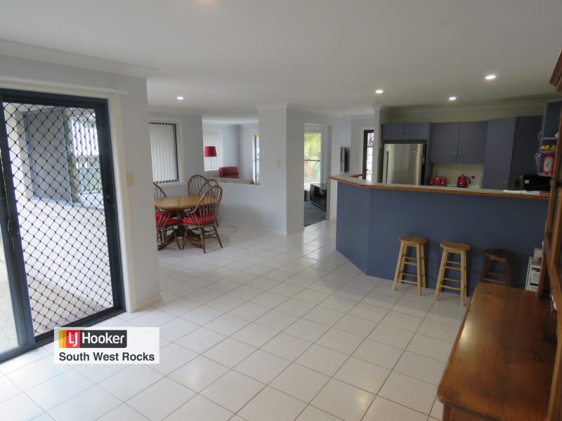 45 Dennis Crescent, South West Rocks NSW 2431