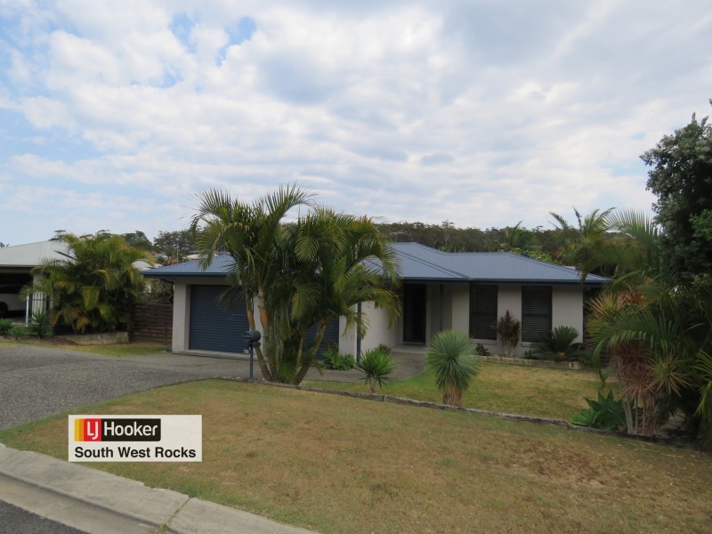 45 Dennis Crescent, South West Rocks NSW 2431